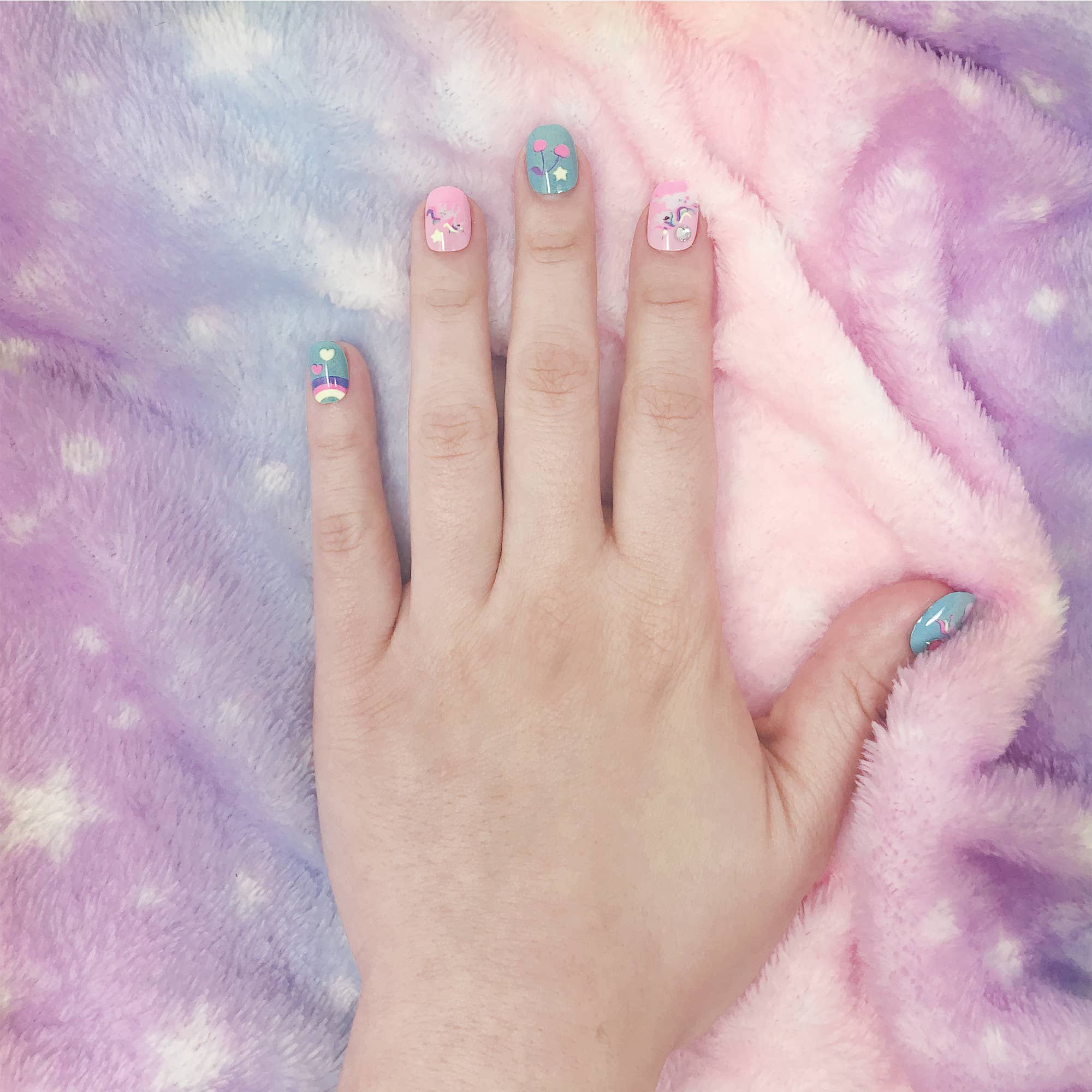 Stylin' Press on Nails, Unicorn