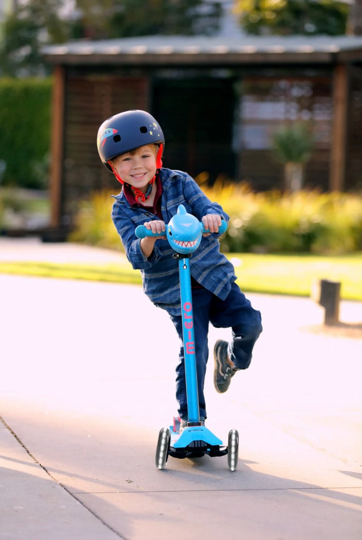 Micro Maxi Deluxe LED Scooter - Blue/White