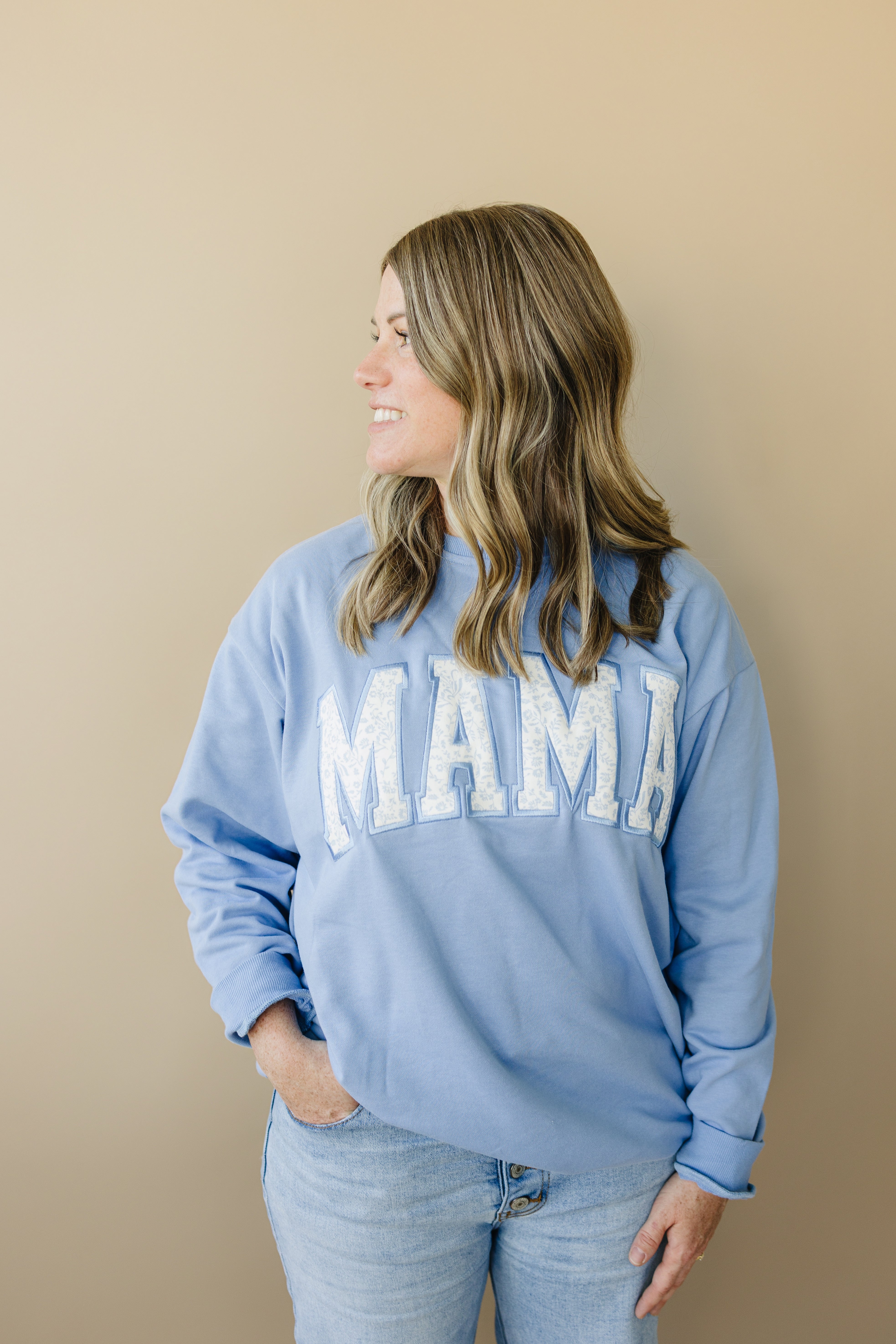 Mama Applique Crewneck Sweatshirt