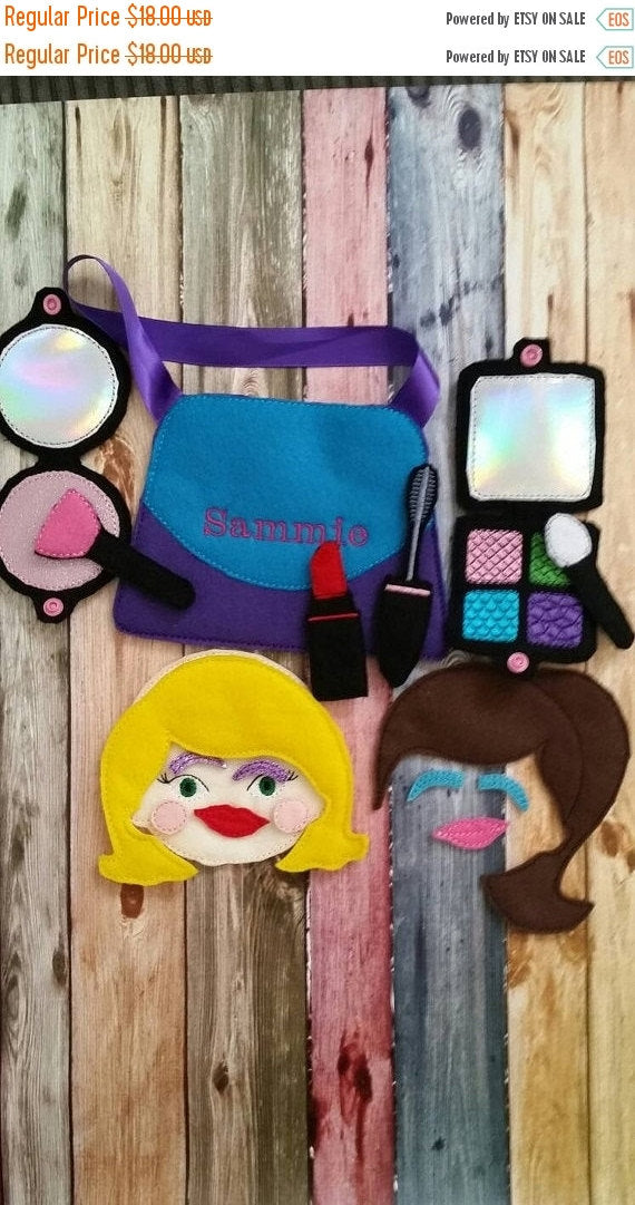 Make up Activity Bag - Doll make-up - play set - quiet activity - Busy Bag - Pretend Make-up - pretend play - personalized free - doll face