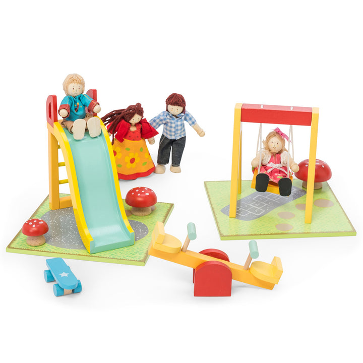 Outdoor Playset Dollhouse Furniture Set by Le Toy Van # ME076
